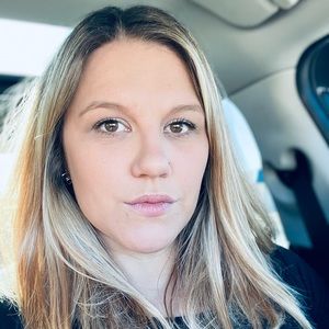 Meet your Posher, Ashey